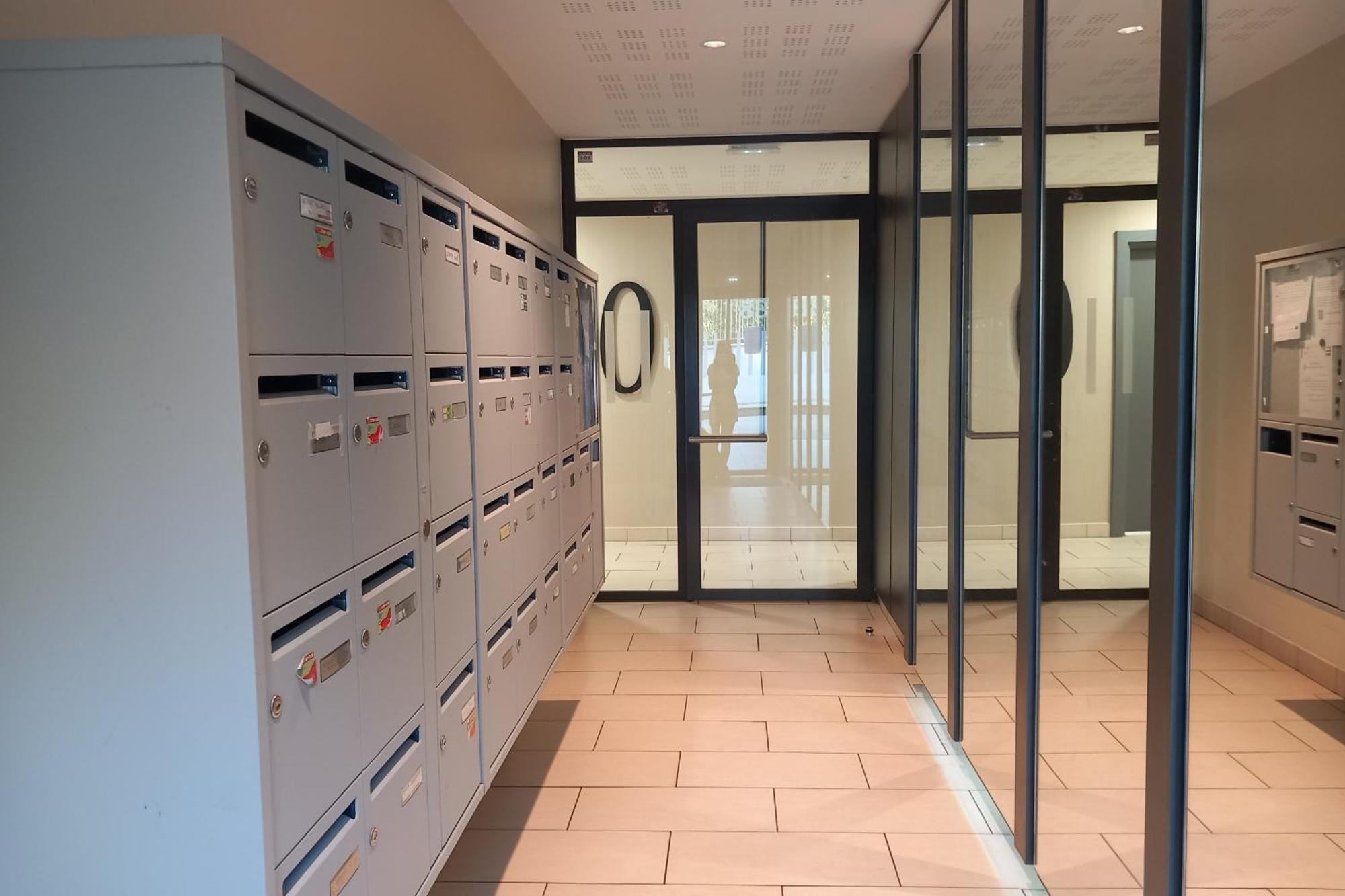 69A - Cosy Studio Ideally Located Lyon Gerland Lião Exterior foto